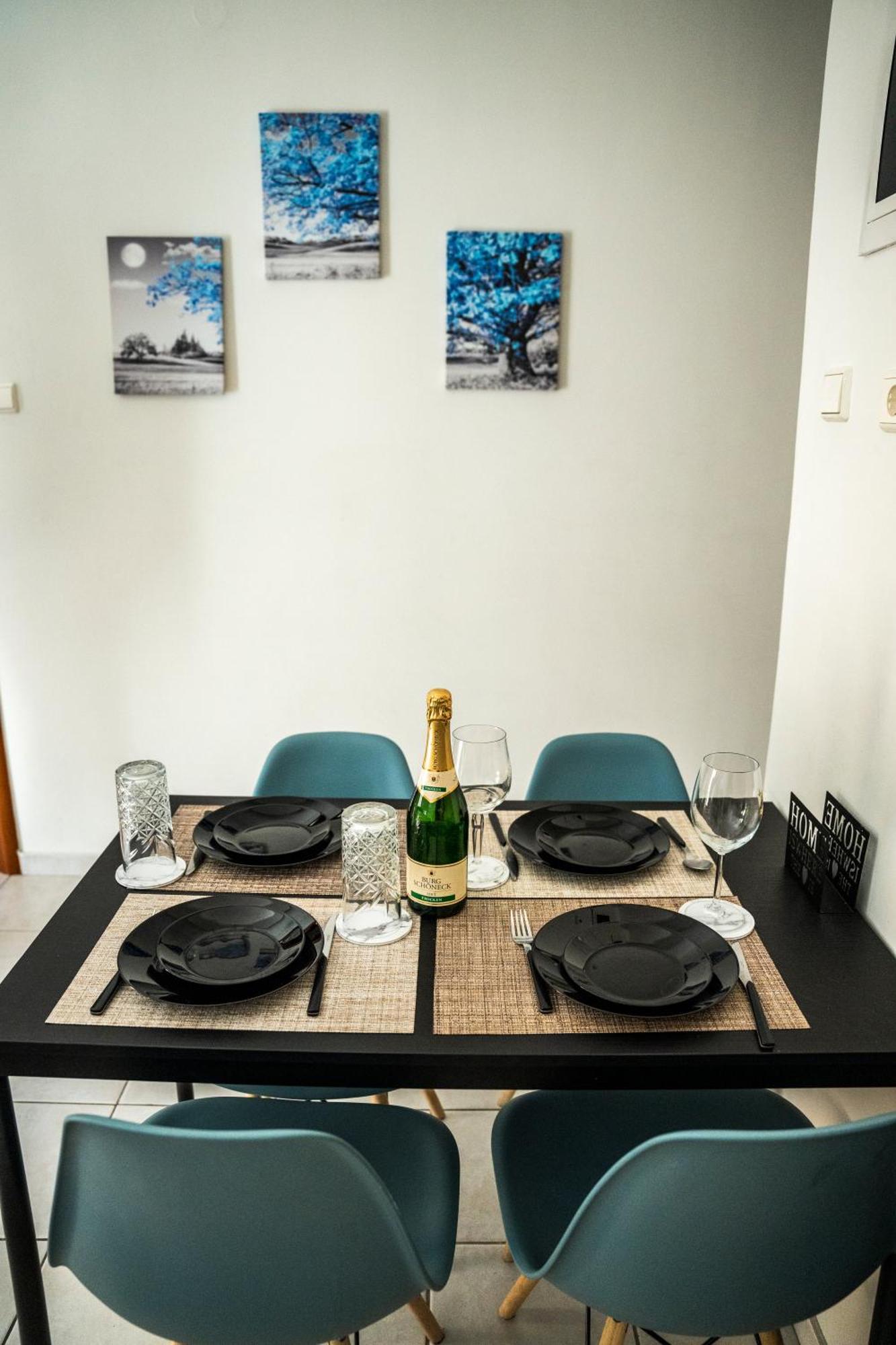 Gk Suites-Constantin View , Auto Check-In 24H ลาริซา ภายนอก รูปภาพ